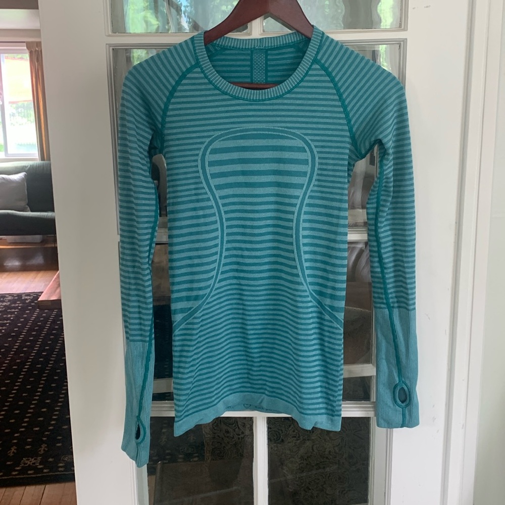 Lululemon long sleeve striped top